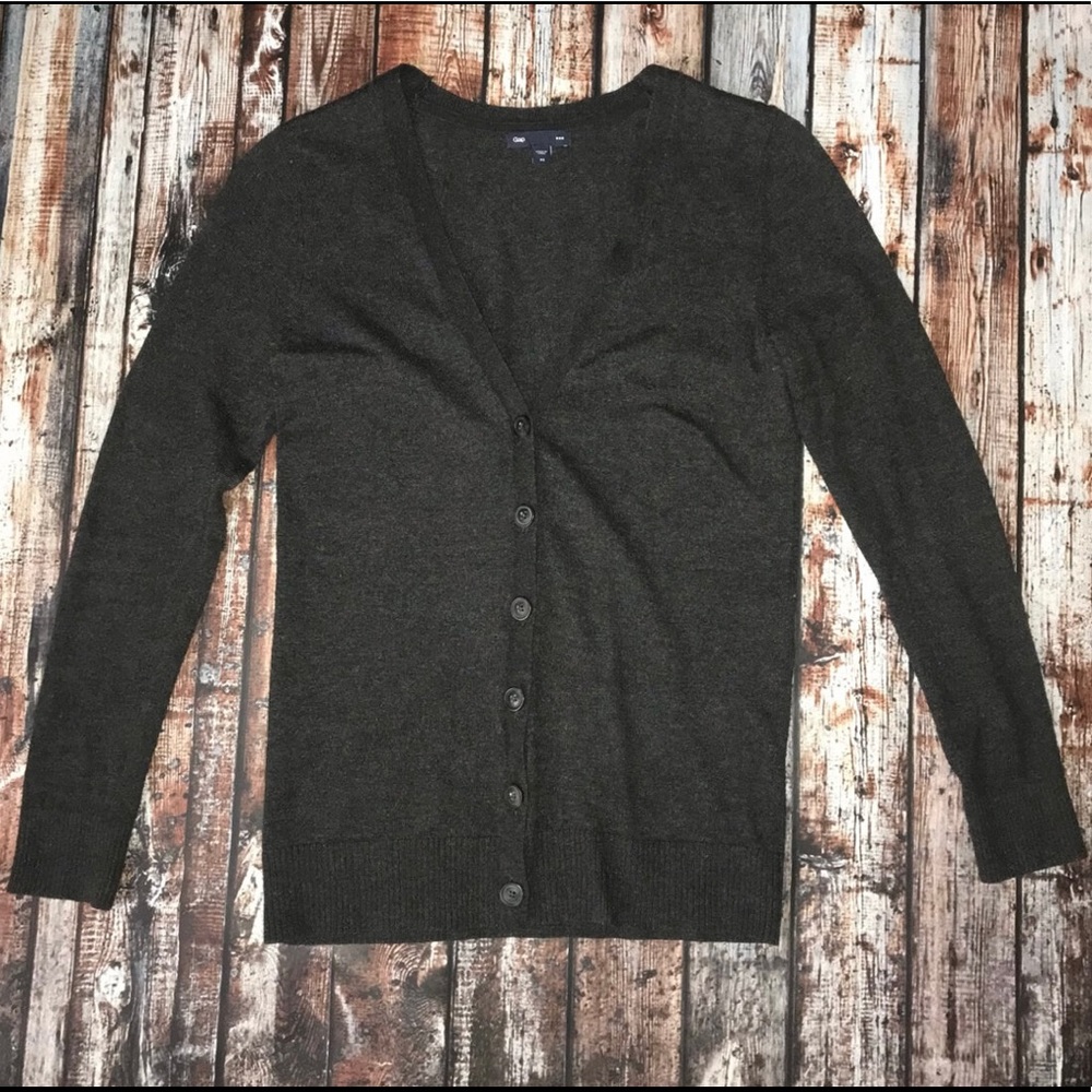 GAP charcoal gray cardigan sweater